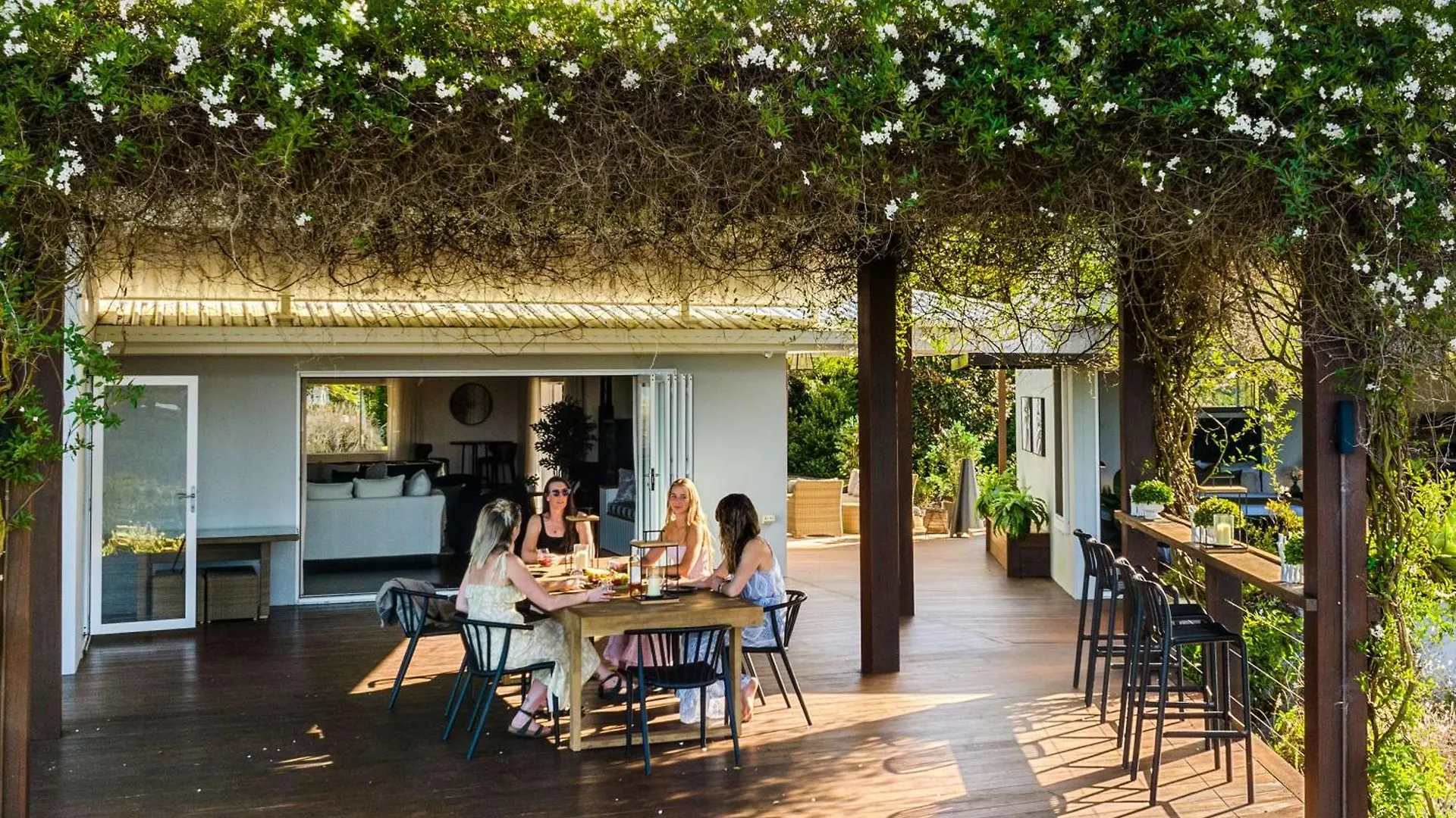 The Jasmine At Montville - Photo Shoot Location 펜션